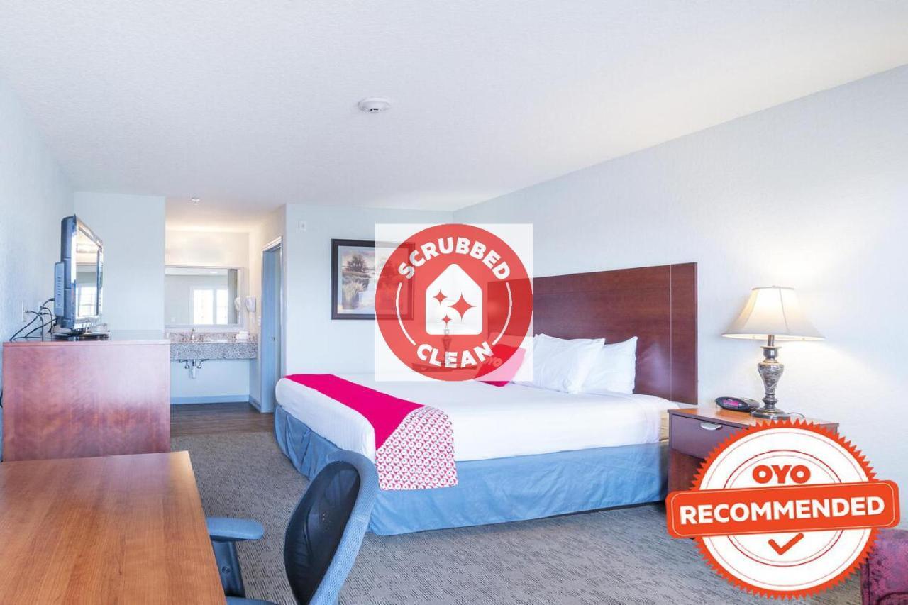 Oyo Hotel Pearsall I-35 West المظهر الخارجي الصورة