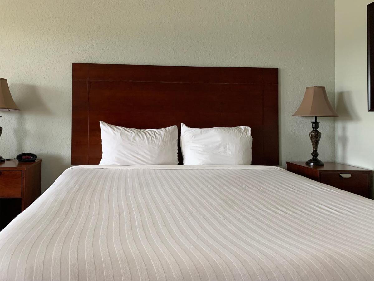 Oyo Hotel Pearsall I-35 West المظهر الخارجي الصورة