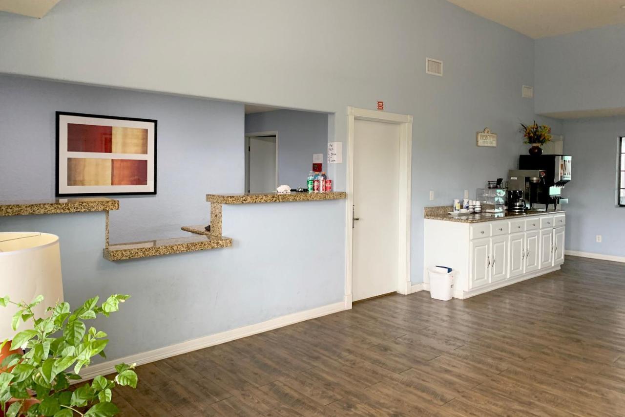 Oyo Hotel Pearsall I-35 West المظهر الخارجي الصورة