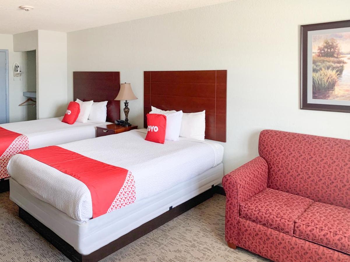 Oyo Hotel Pearsall I-35 West المظهر الخارجي الصورة
